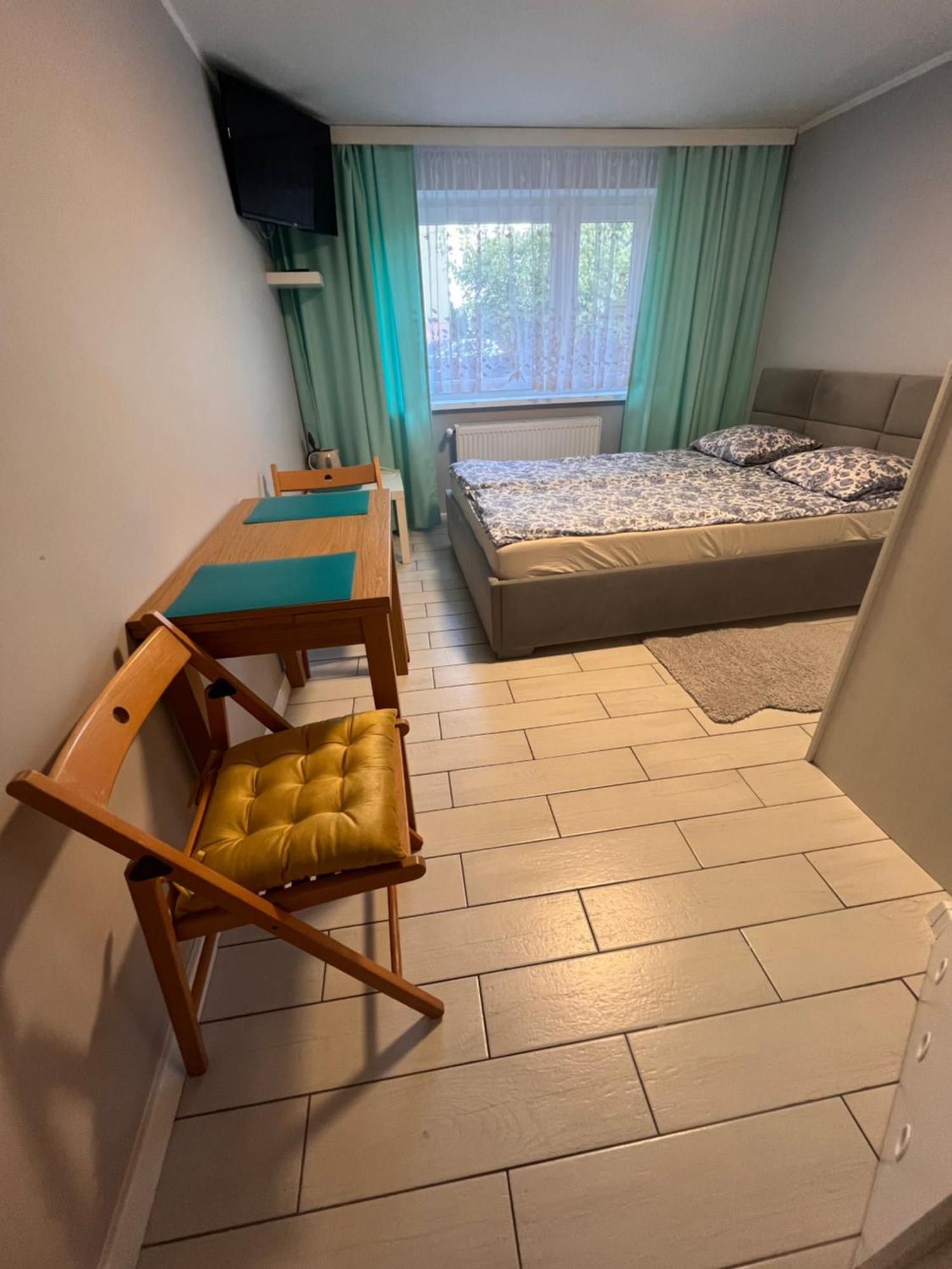 Pokoje Goscinne Halina Leba Exteriér fotografie