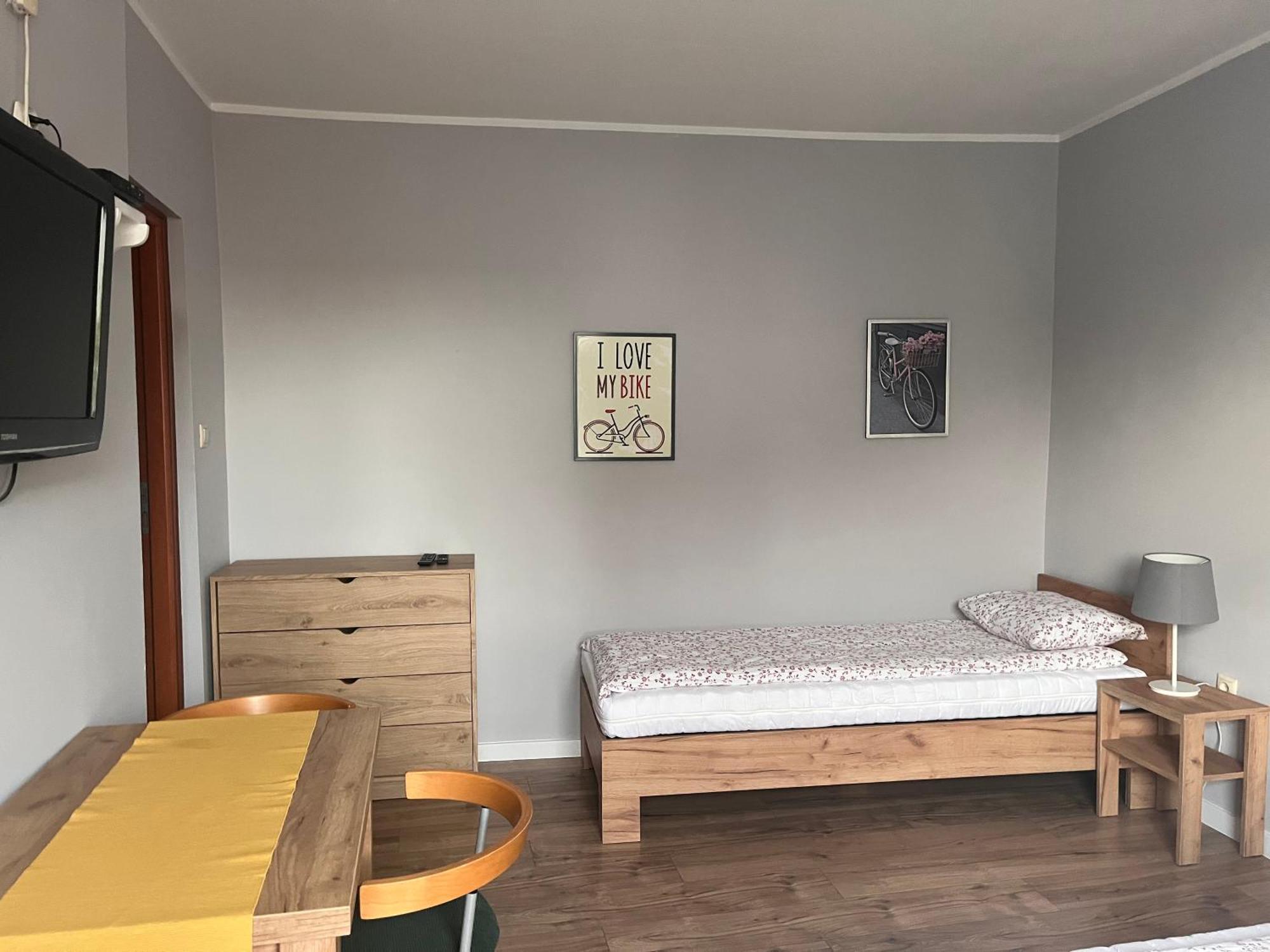 Pokoje Goscinne Halina Leba Exteriér fotografie